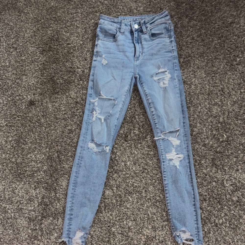 American Eagle Outfitters Light Blue Distressed Skinny Jeans